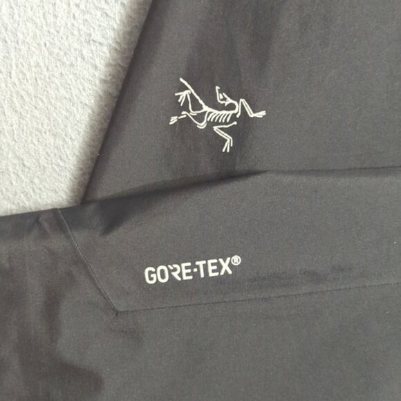 Arc'teryx Coat Men's XXL Black Sawyer Coat Lightweight Nylon With EPTFE Membrane - Picture 12 of 13